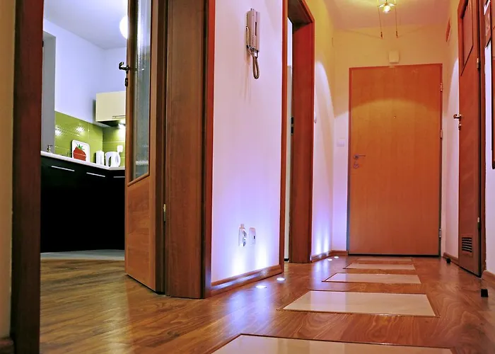 Color شقة كراكوفيا