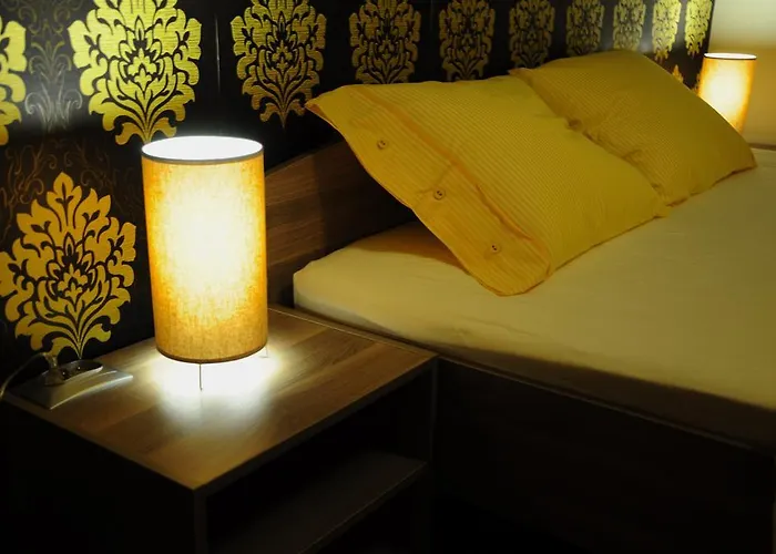 Color شقة كراكوفيا